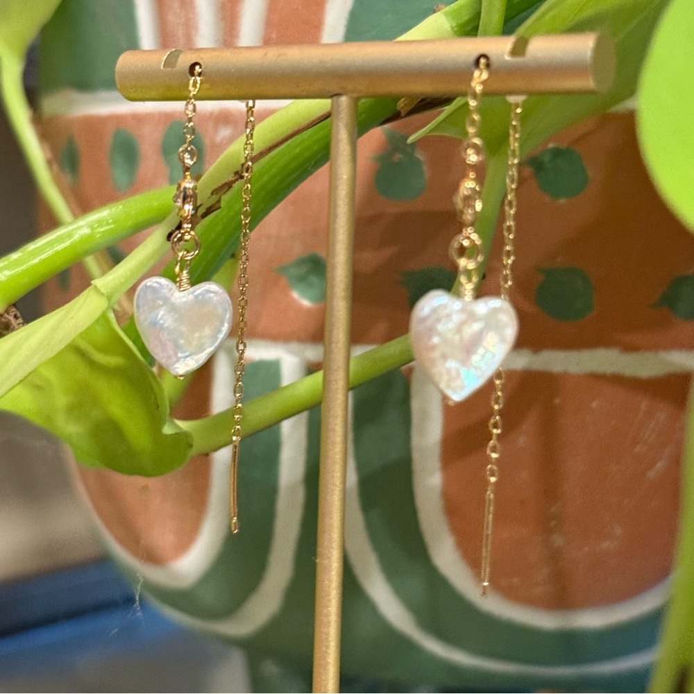 Luna Norte NIB Heart Pearl Opal Gold Stone Threader Elegant Drop Earrings NWT